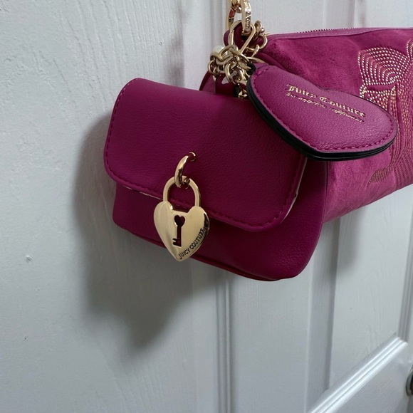 NWT Juicy Couture “Queen Couture” Pink (Raspberry) Shoulder Bag - Picture 3 of 5